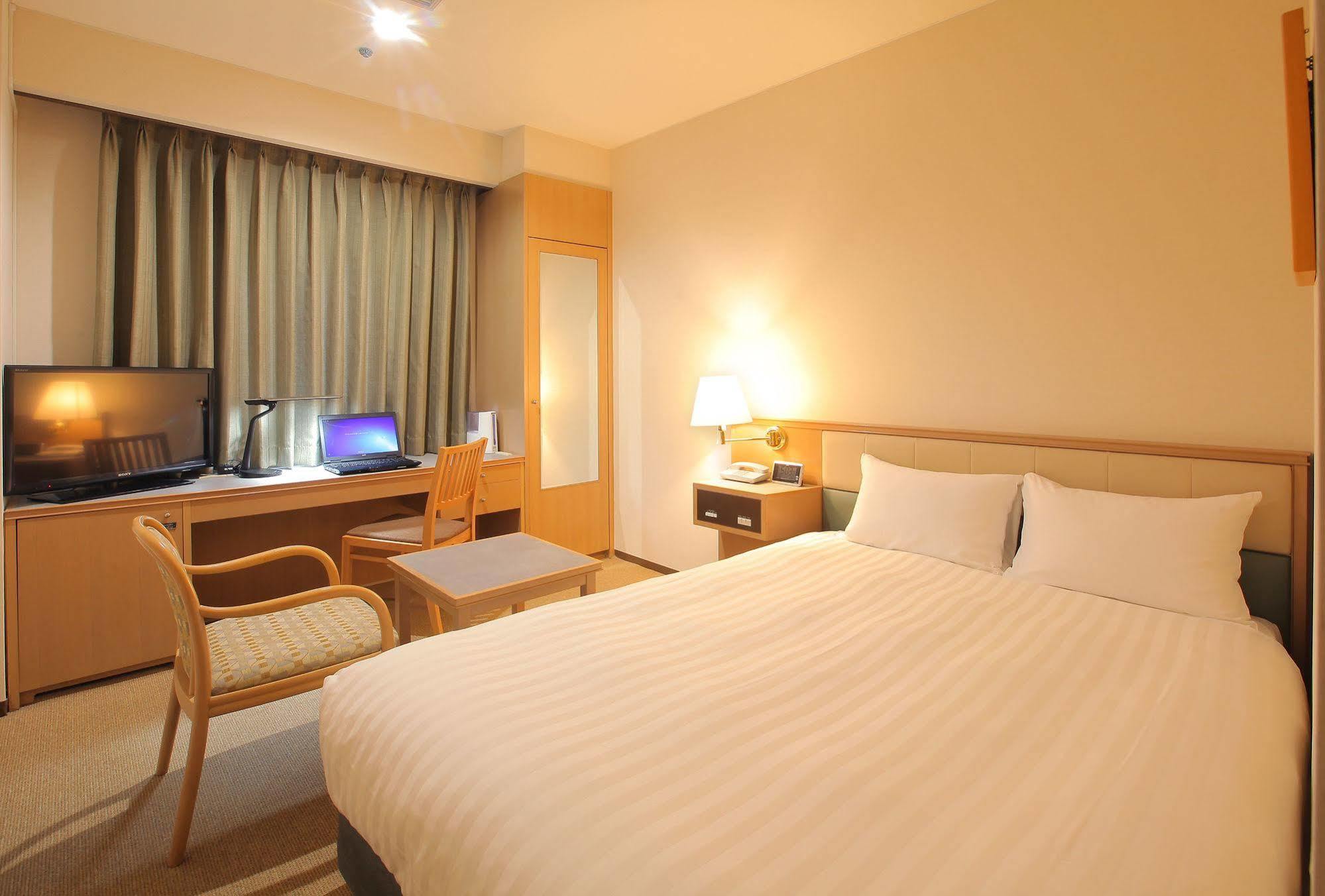Odakyu Station Hotel Hon-Atsugi Buitenkant foto
