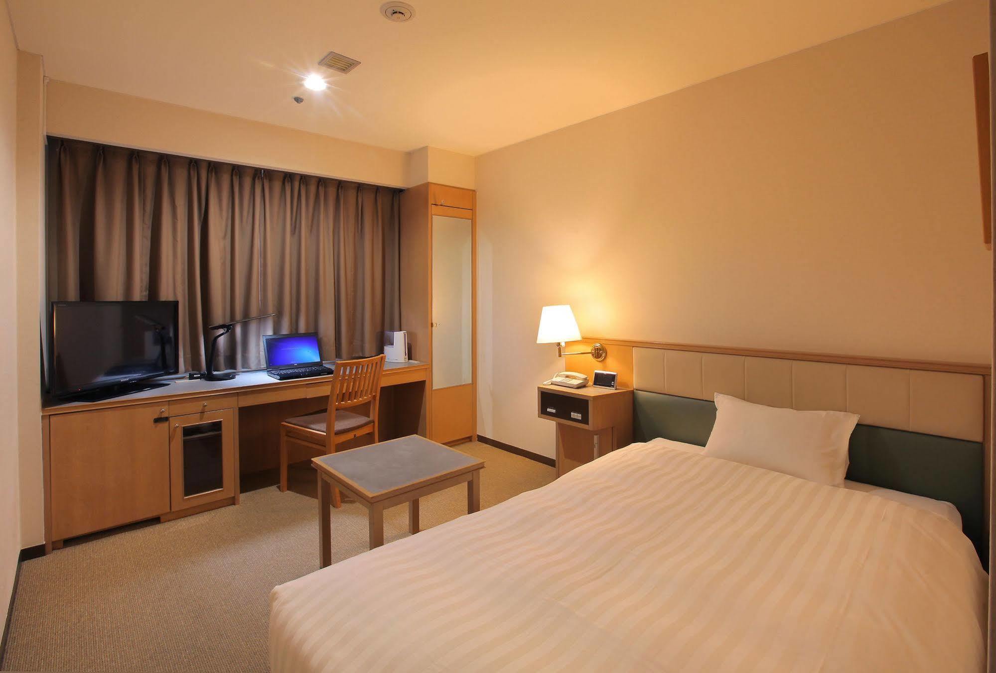 Odakyu Station Hotel Hon-Atsugi Buitenkant foto